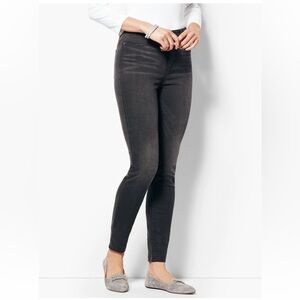 NWOT Talbots Simply Flattering Grey 5 Pocket Jegging